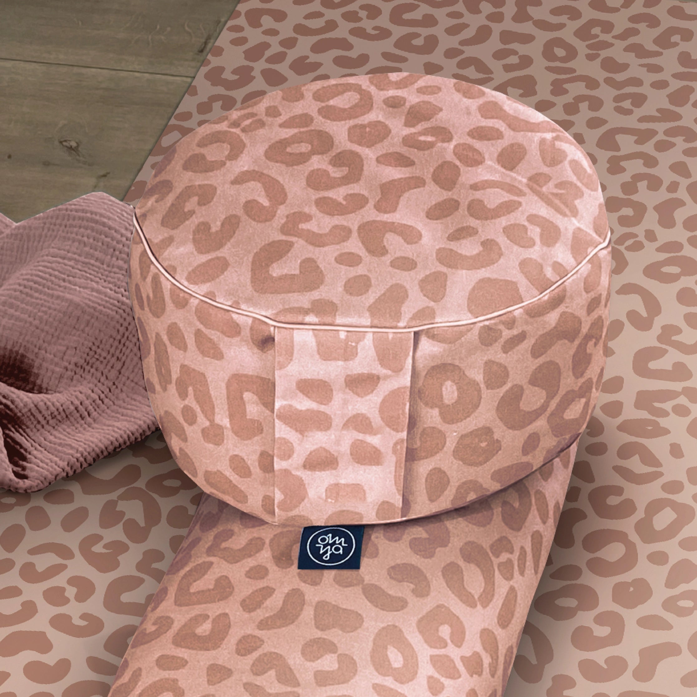 Design Yogakissen - Blush Leo